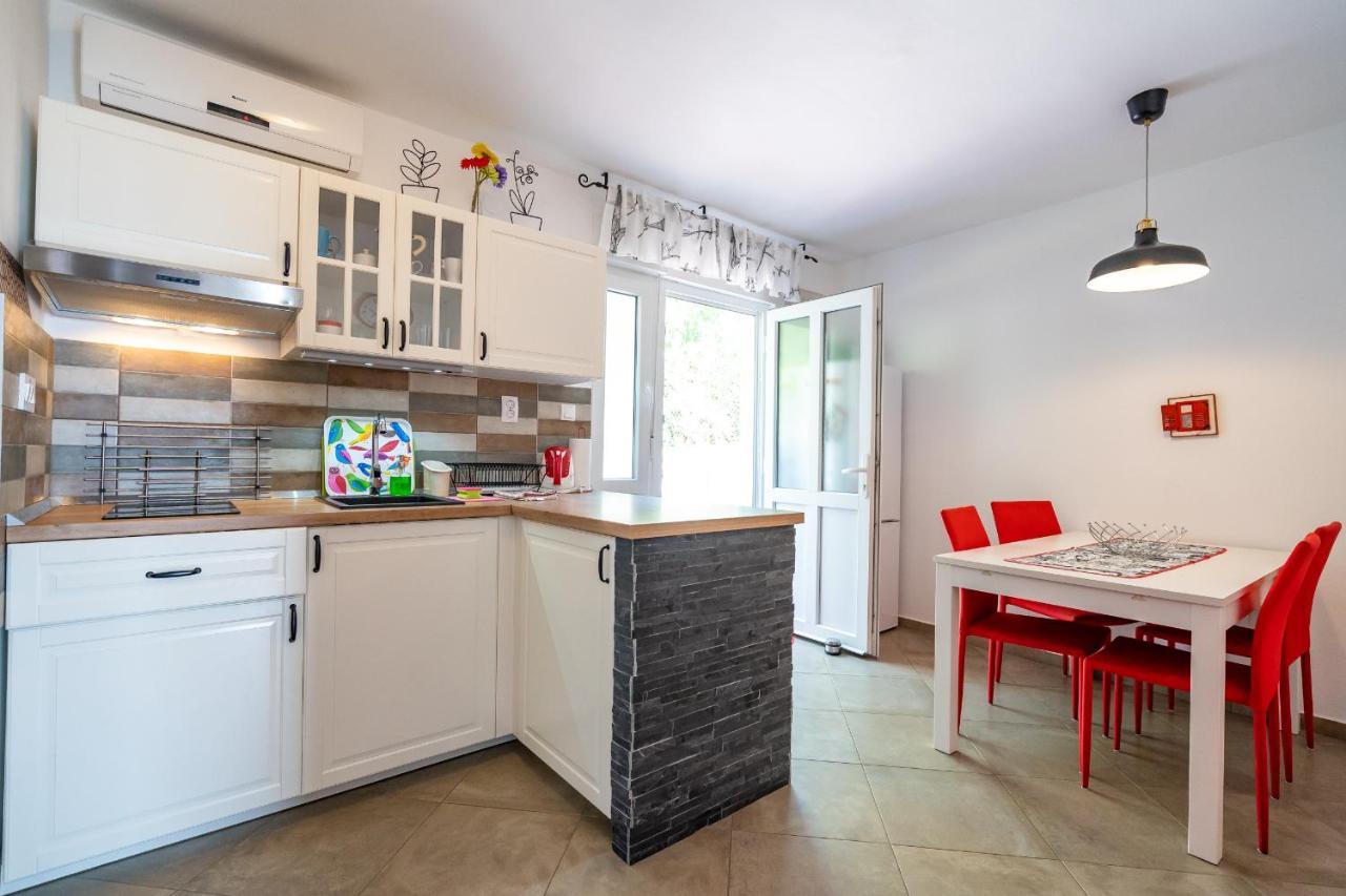 Stara Baska Apartments Eksteriør bilde